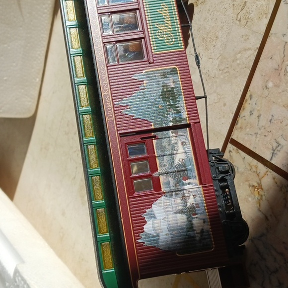 Thomas Kinkade's Christmas express/ Hawthorne village "studio car" train ,New - Picture 3 of 13